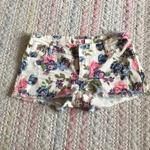 Short shorts size 24